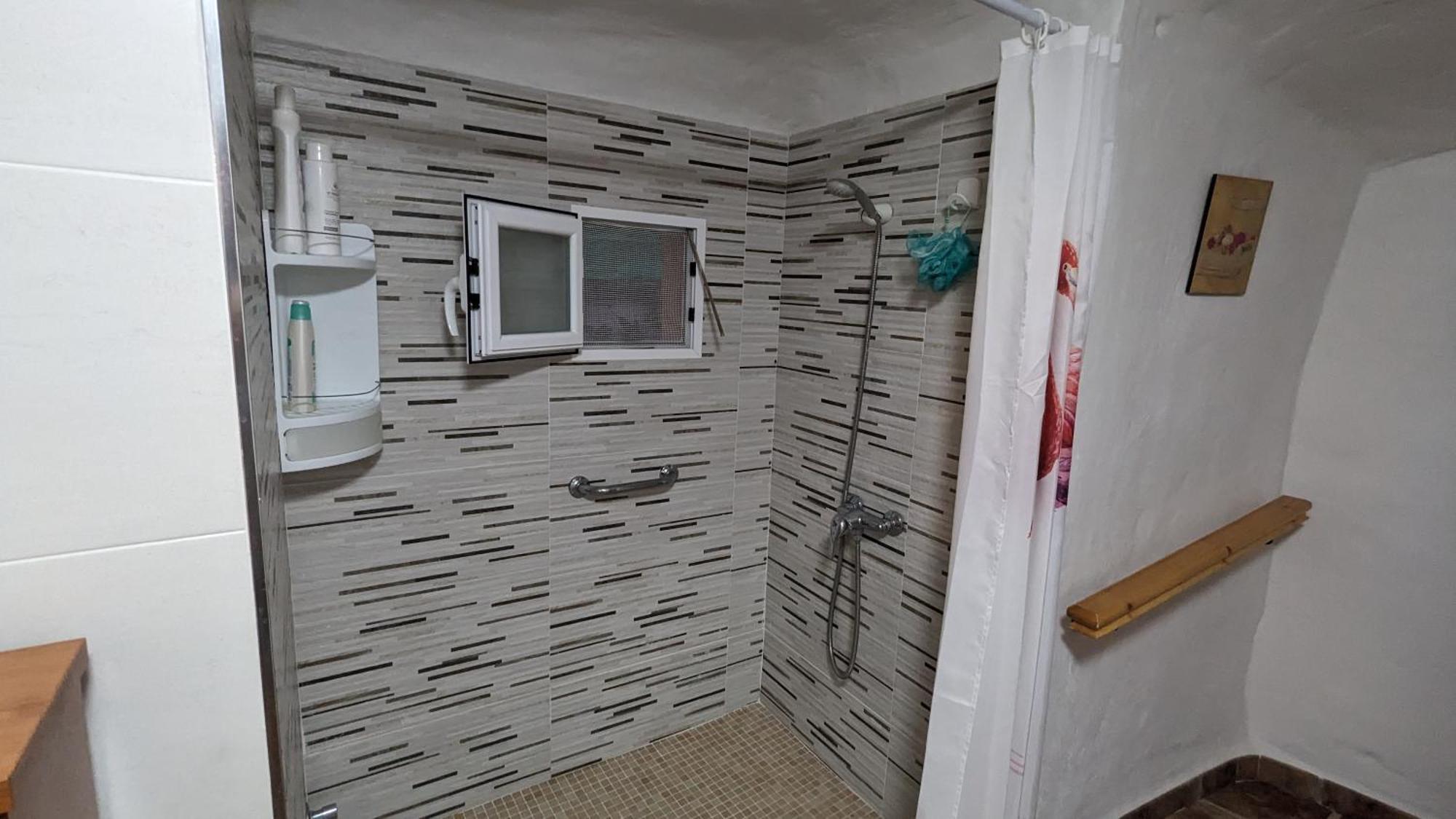 Cueva La Tita Del Pan Guest House Bacor Екстериор снимка