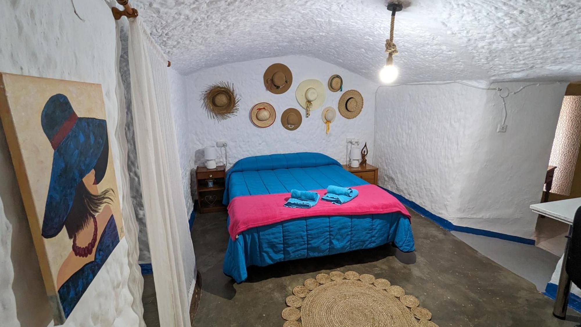 Cueva La Tita Del Pan Guest House Bacor Екстериор снимка