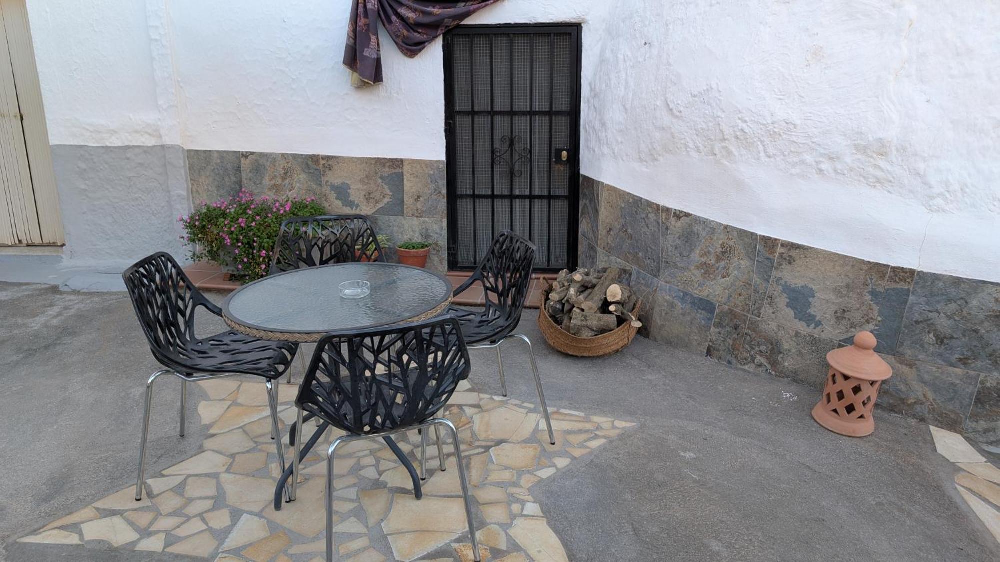 Cueva La Tita Del Pan Guest House Bacor Екстериор снимка